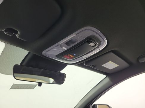 New 2025 Hyundai Elantra SEL image 20