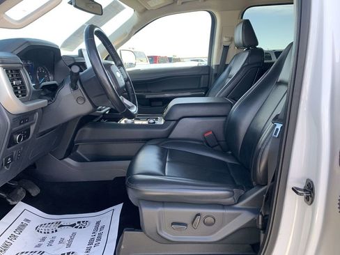 Used 2024 Ford Expedition Max XLT image 18