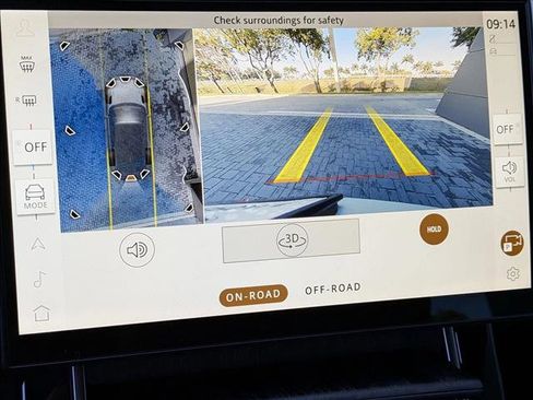 New 2026 Land Rover Range Rover Velar Dynamic SE image 12