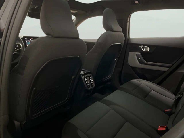Used 2023 Polestar Polestar 2 w/ Pilot Pack AWD/4WD image 22