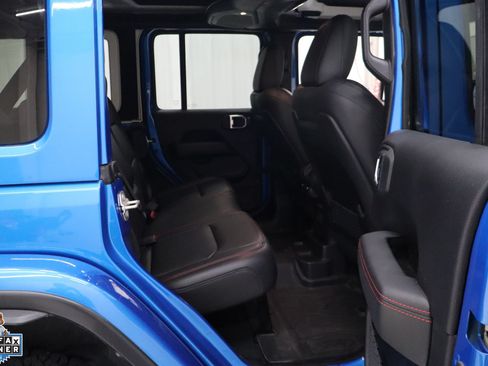 Used 2024 Jeep Wrangler Unlimited Rubicon AWD/4WD image 28