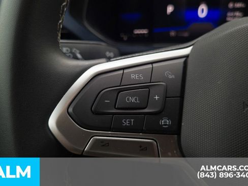 Used 2022 Volkswagen Taos SE image 29