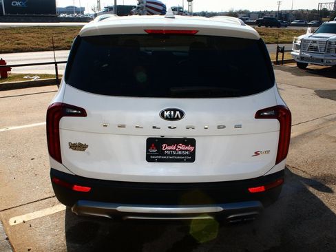 Used 2020 Kia Telluride S w/ S 8 Passenger Seating Package image 9