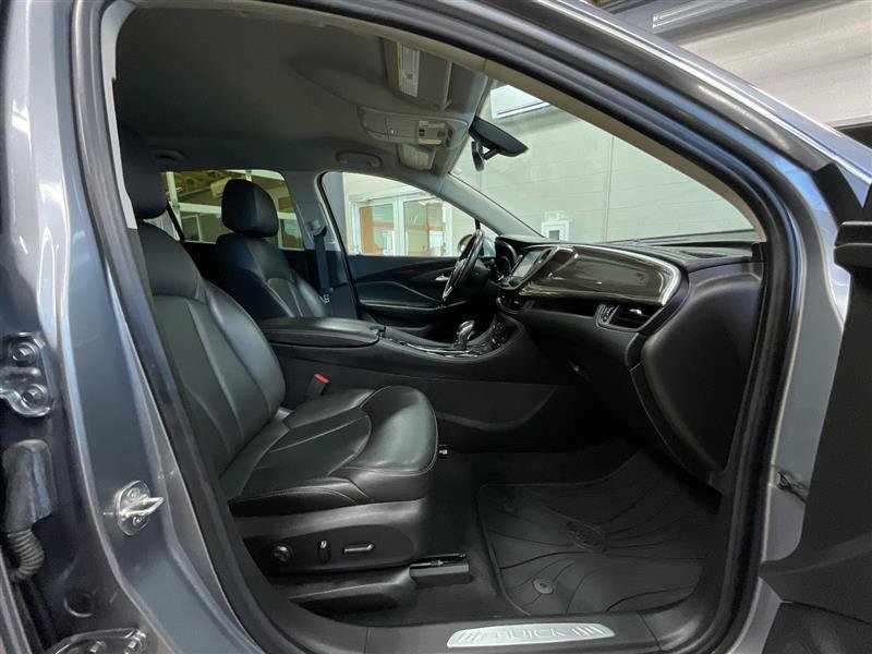 Used 2020 Buick Envision Essence AWD/4WD image 31