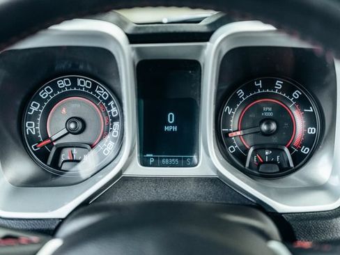 Used 2010 Chevrolet Camaro SS w/ LPO, Ground Effects Package RWD image 9