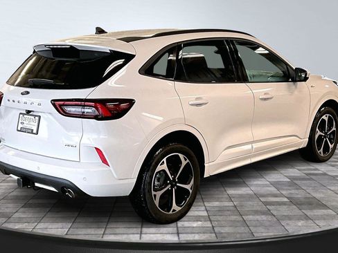 Used 2023 Ford Escape ST-Line Select w/ Tech Pack #2 image 5