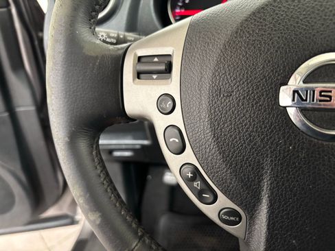 Used 2011 Nissan Rogue SV w/ SL Pkg image 21