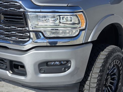 Used 2022 RAM 2500 Limited image 11
