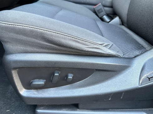 Used 2018 Chevrolet Silverado 1500 LT w/ LT Eassist Package image 13