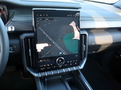 New 2026 GMC Acadia AT4 w/ Luxury Package image 12