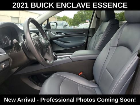 Used 2021 Buick Enclave Essence w/ Trailering Package, 5000 lbs. FWD image 5