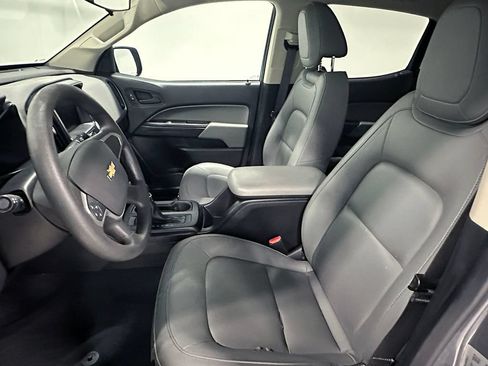 Used 2022 Chevrolet Colorado W/T w/ Custom Special Edition AWD/4WD image 3