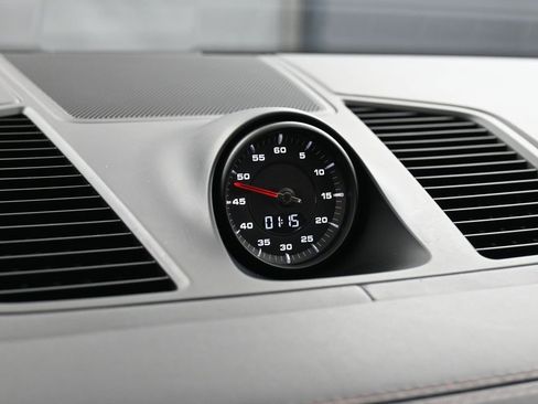 Certified 2022 Porsche Cayenne Turbo image 20