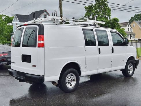 Used 2019 GMC Savana 2500 image 16