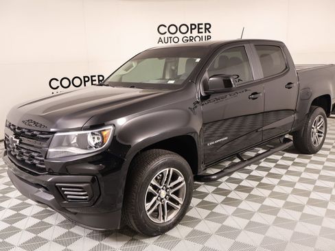 Used 2022 Chevrolet Colorado W/T w/ Custom Special Edition RWD image 9