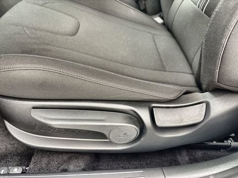 Certified 2025 Hyundai Elantra Hybrid FWD image 14