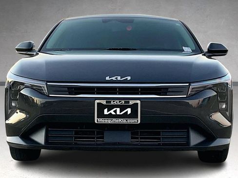 Certified 2025 Kia K4 LX image 6