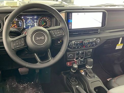 New 2025 Jeep Gladiator Rubicon image 16