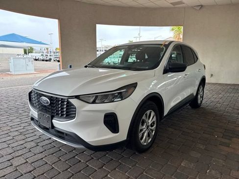 Used 2024 Ford Escape Active FWD image 1