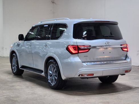 Used 2022 INFINITI QX80 Luxe w/ Cargo Package AWD/4WD image 11