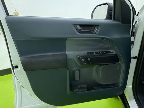 Used 2023 Ford Maverick XL image 15