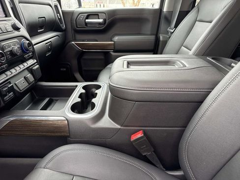 Used 2021 Chevrolet Silverado 1500 RST w/ Convenience Package II AWD/4WD image 15