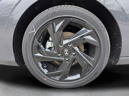 New 2026 Hyundai Elantra Sport image 10
