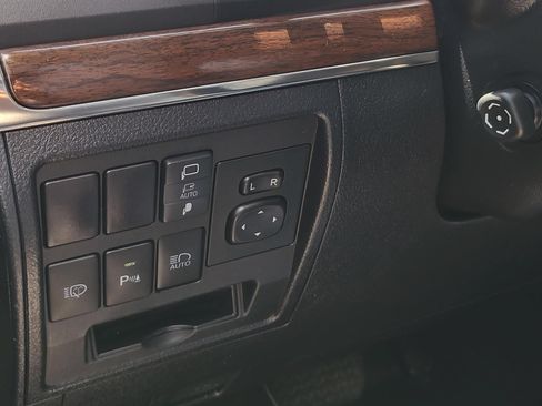 Used 2021 Toyota Land Cruiser AWD/4WD image 21