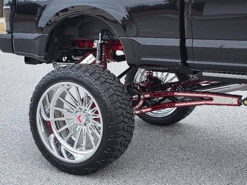 Used 2019 Ford F250 4x4 Crew Cab Super Duty image 9
