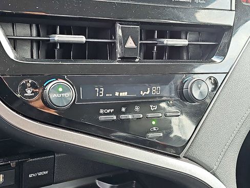 Used 2023 Toyota Camry XSE image 16