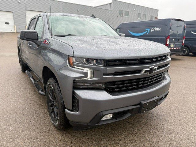 Used 2022 Chevrolet Silverado 1500 RST AWD/4WD image 1
