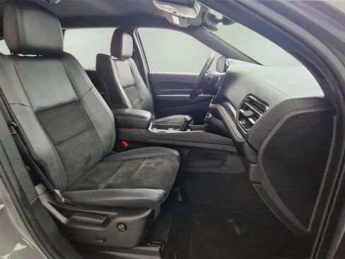 Used 2022 Dodge Durango GT image 33