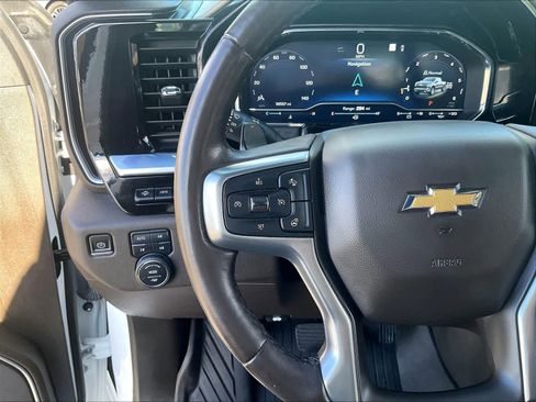 Used 2022 Chevrolet Silverado 1500 LTZ image 19