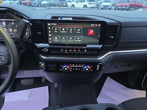 Used 2025 GMC Sierra 1500 Elevation image 27