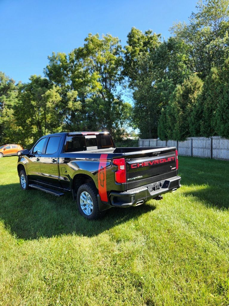 Used 2024 Chevrolet Silverado 1500 RST w/ Convenience Package II AWD/4WD image 6