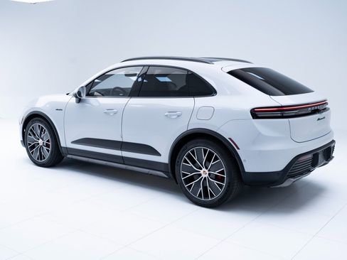 New 2025 Porsche Macan 4S Electric image 2