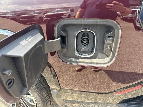 Used 2026 GMC Sierra EV Denali AWD/4WD image 31