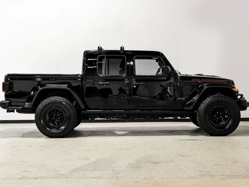 Used 2020 Jeep Gladiator Rubicon w/ Dual Top Group AWD/4WD image 5