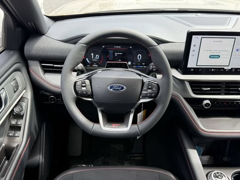 New 2026 Ford Explorer ST AWD/4WD image 9
