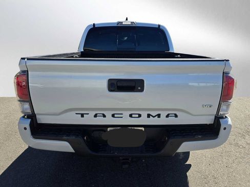 Used 2023 Toyota Tacoma TRD Sport w/ Advanced Technology Package image 4