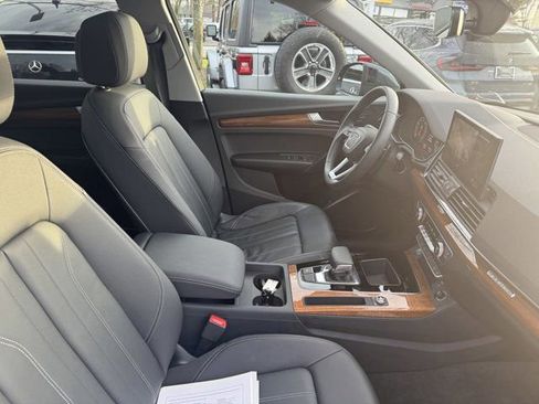 Certified 2024 Audi Q5 2.0T Prestige image 28