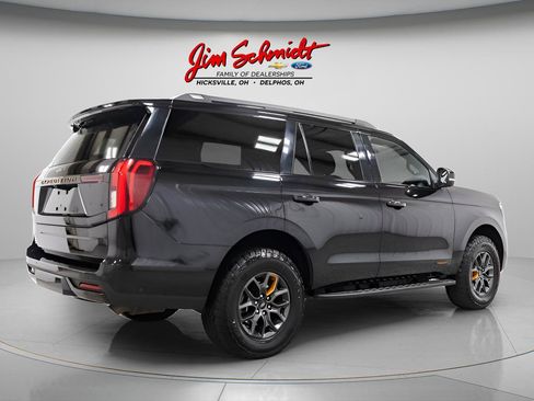 Used 2025 Ford Expedition Tremor AWD/4WD image 6