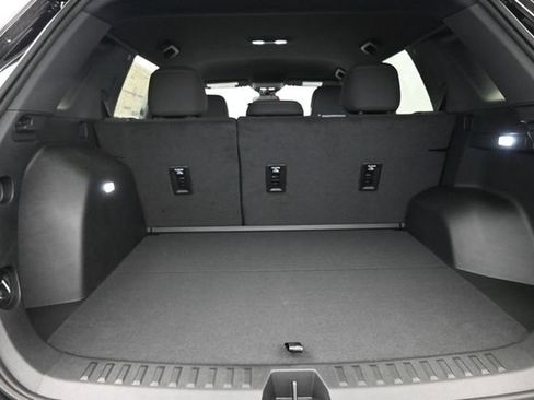 New 2026 Chevrolet Equinox LT FWD image 17