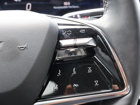 Used 2025 Cadillac Lyriq Luxury RWD image 49