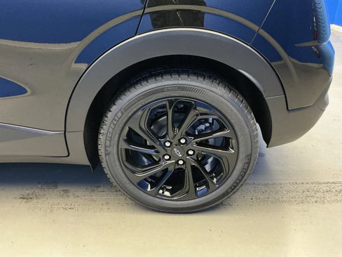 New 2027 Chevrolet Bolt RS w/ Technology Package FWD image 8