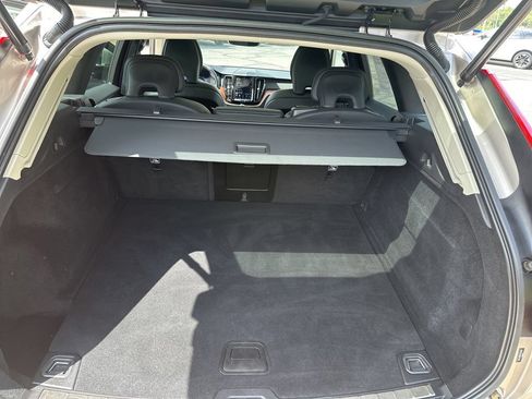 Certified 2023 Volvo XC60 B5 Plus w/ Climate Package AWD/4WD image 42