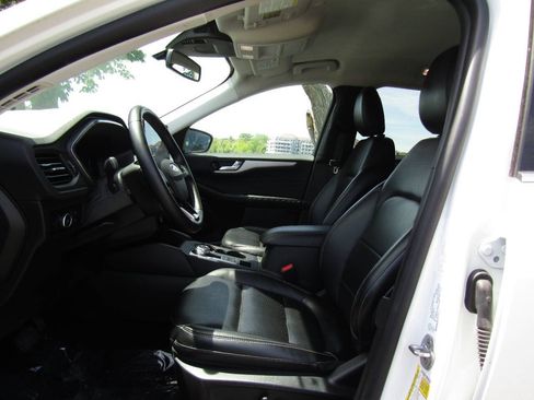 Used 2024 Ford Escape Platinum AWD/4WD image 10