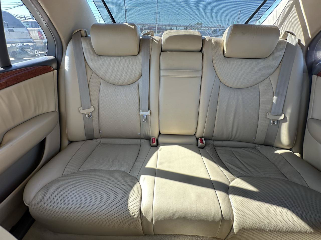 Used 2006 Lexus LS 430 w/ Modern Luxury Pkg RWD image 28