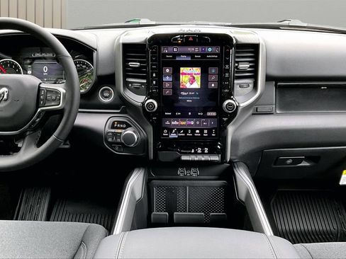 New 2026 RAM 1500 4x4 Crew Cab image 12
