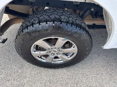 Used 2018 Ford F150 XLT w/ Equipment Group 302A Luxury AWD/4WD image 19